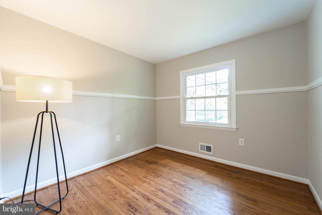 298 CEDAR LANE