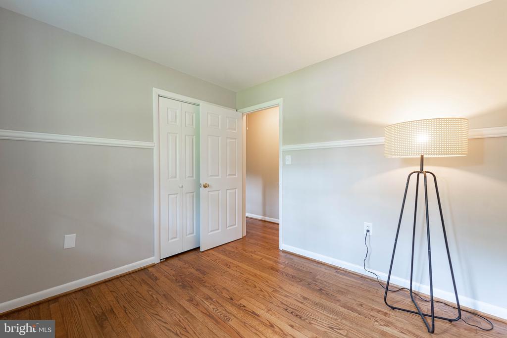 298 CEDAR LANE