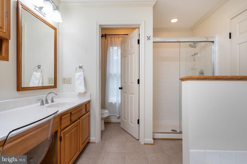 3505 RIDGEMOOR DRIVE