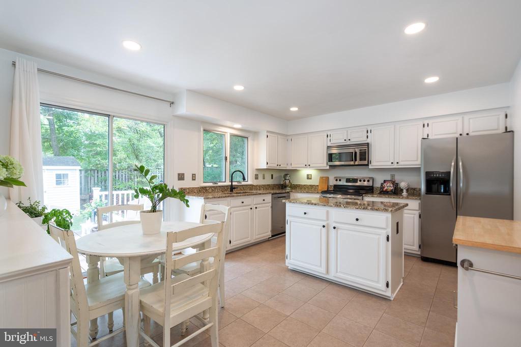 3505 RIDGEMOOR DRIVE