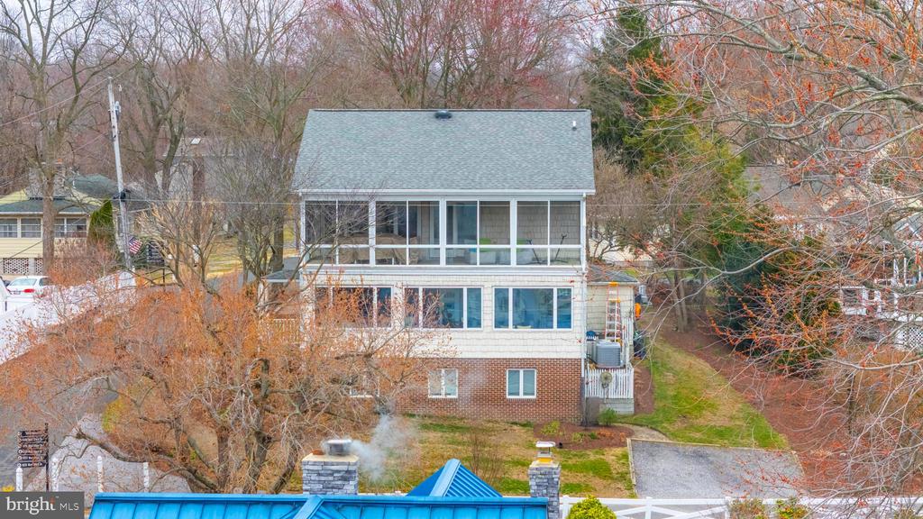 6218 NUTWELL DRIVE