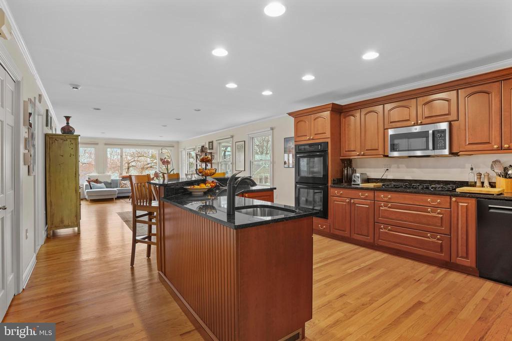 6218 NUTWELL DRIVE