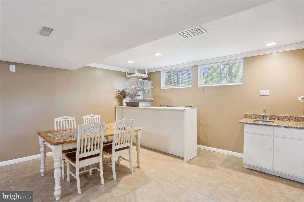 16908 HORN POINT DRIVE