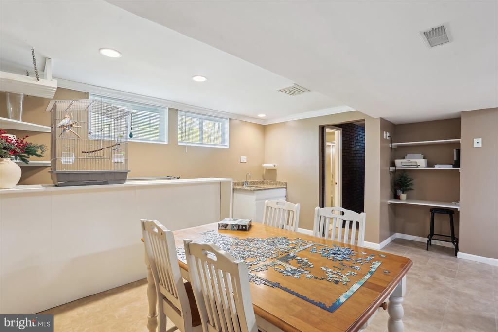 16908 HORN POINT DRIVE