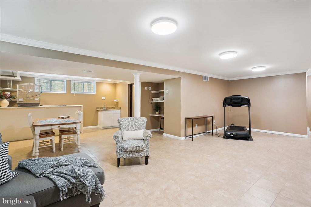 16908 HORN POINT DRIVE