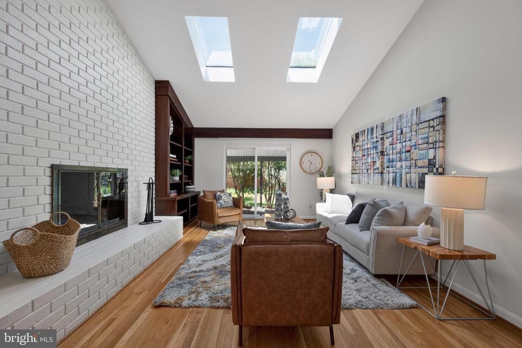 109 BLUFF TERRACE