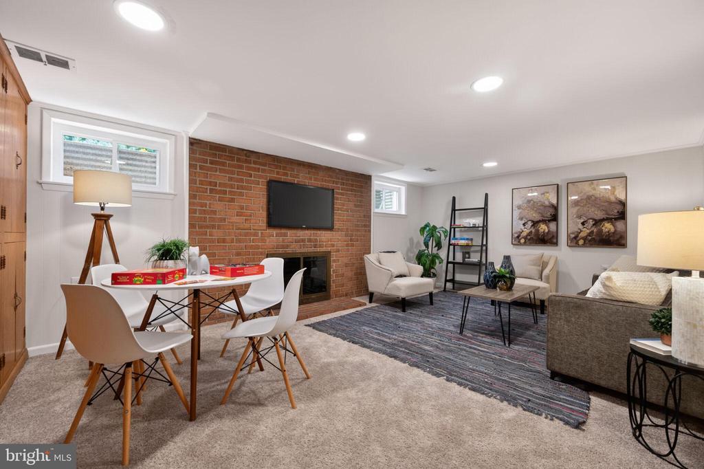 109 BLUFF TERRACE