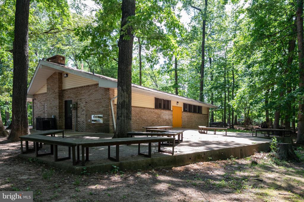 109 BLUFF TERRACE
