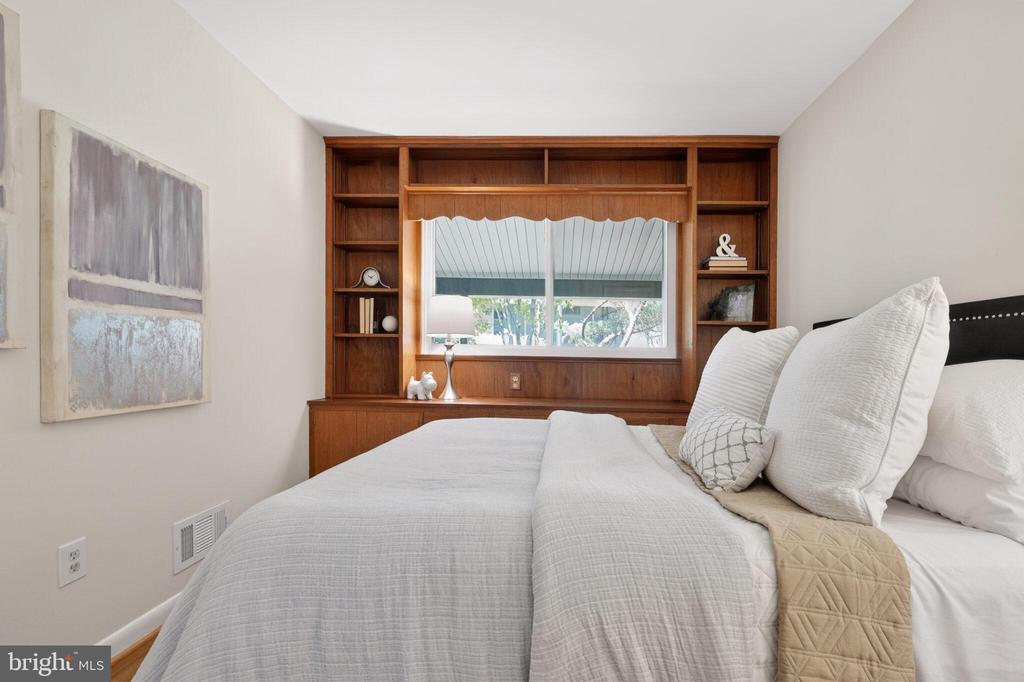 109 BLUFF TERRACE
