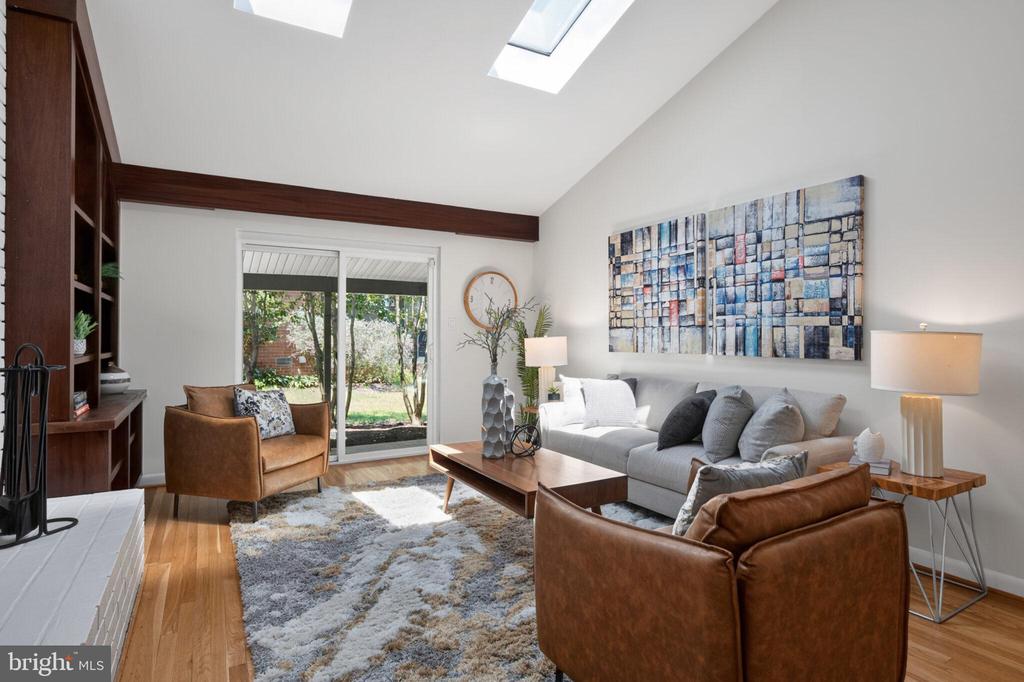 109 BLUFF TERRACE