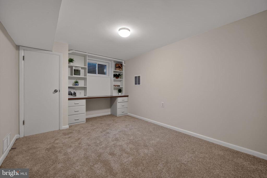 109 BLUFF TERRACE