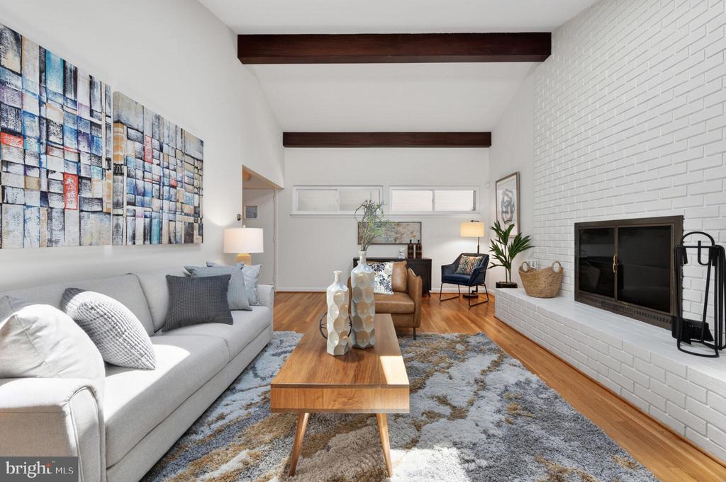 109 BLUFF TERRACE