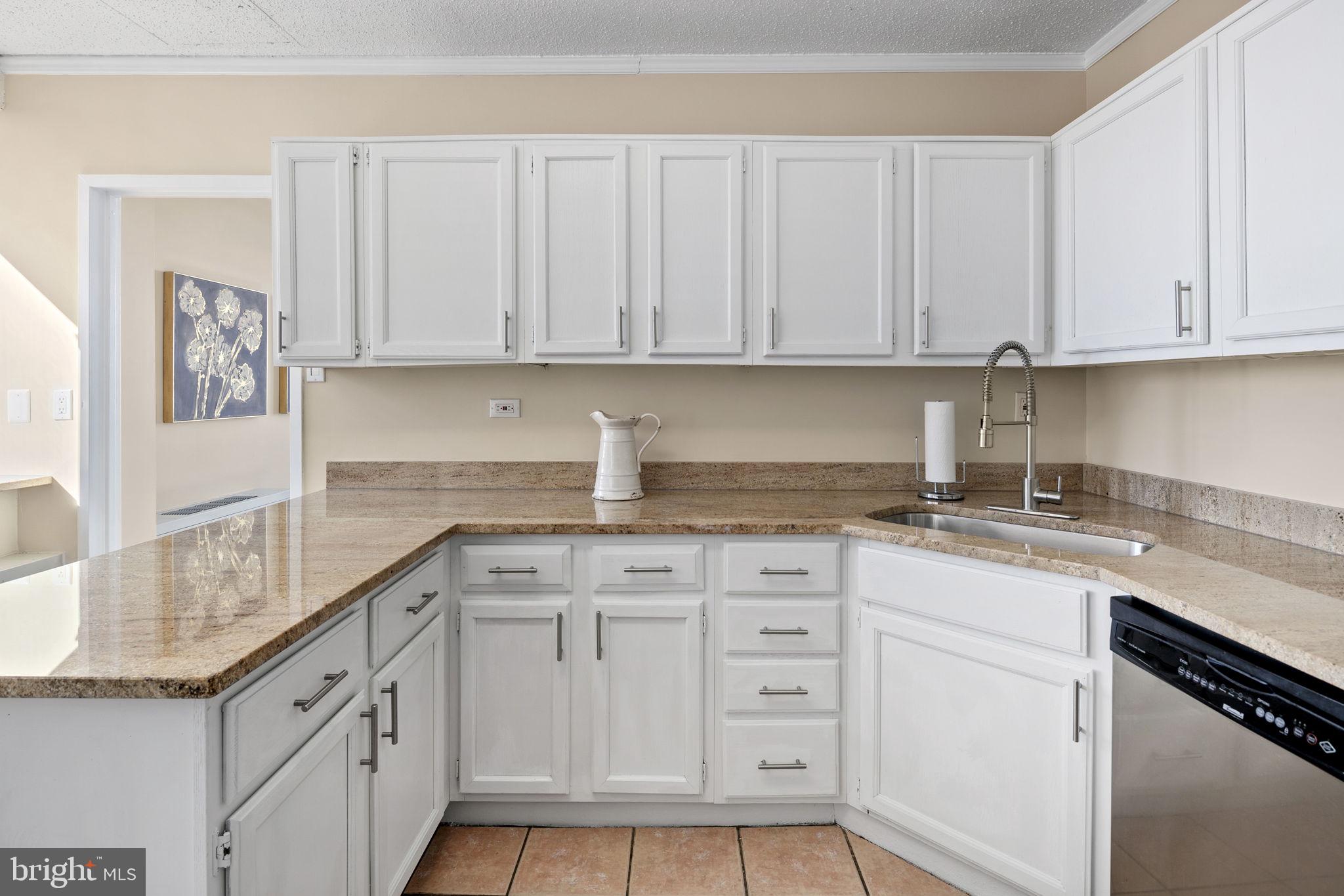 4141 N HENDERSON ROAD 1218