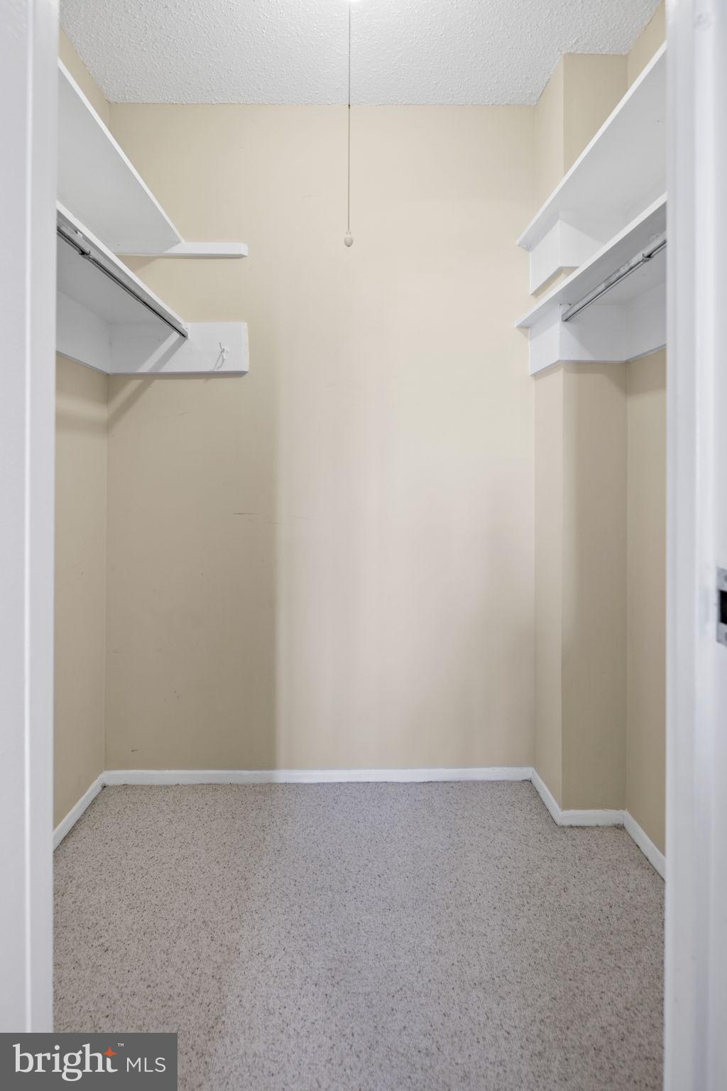 4141 N HENDERSON ROAD 1218