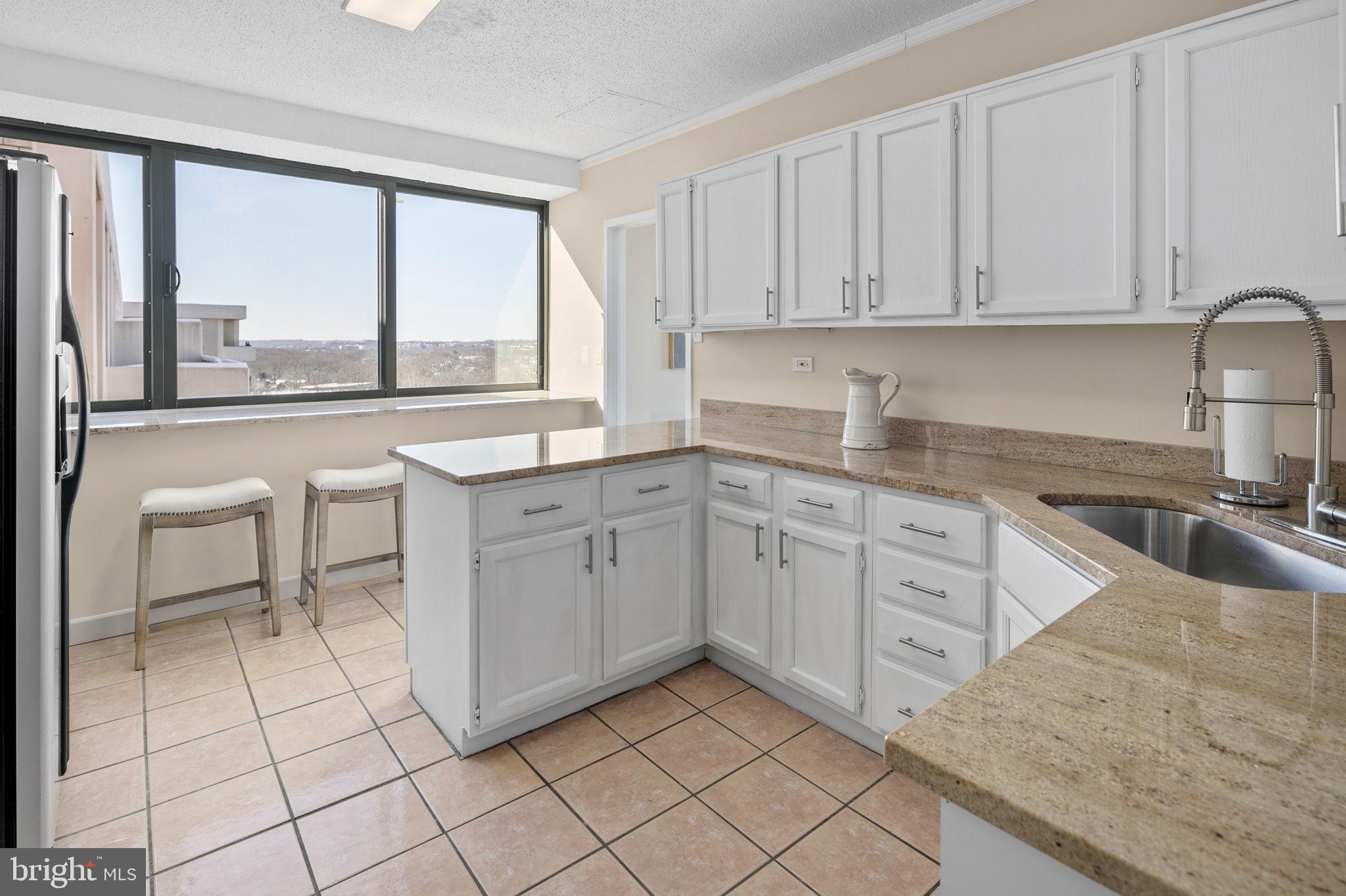 4141 N HENDERSON ROAD 1218
