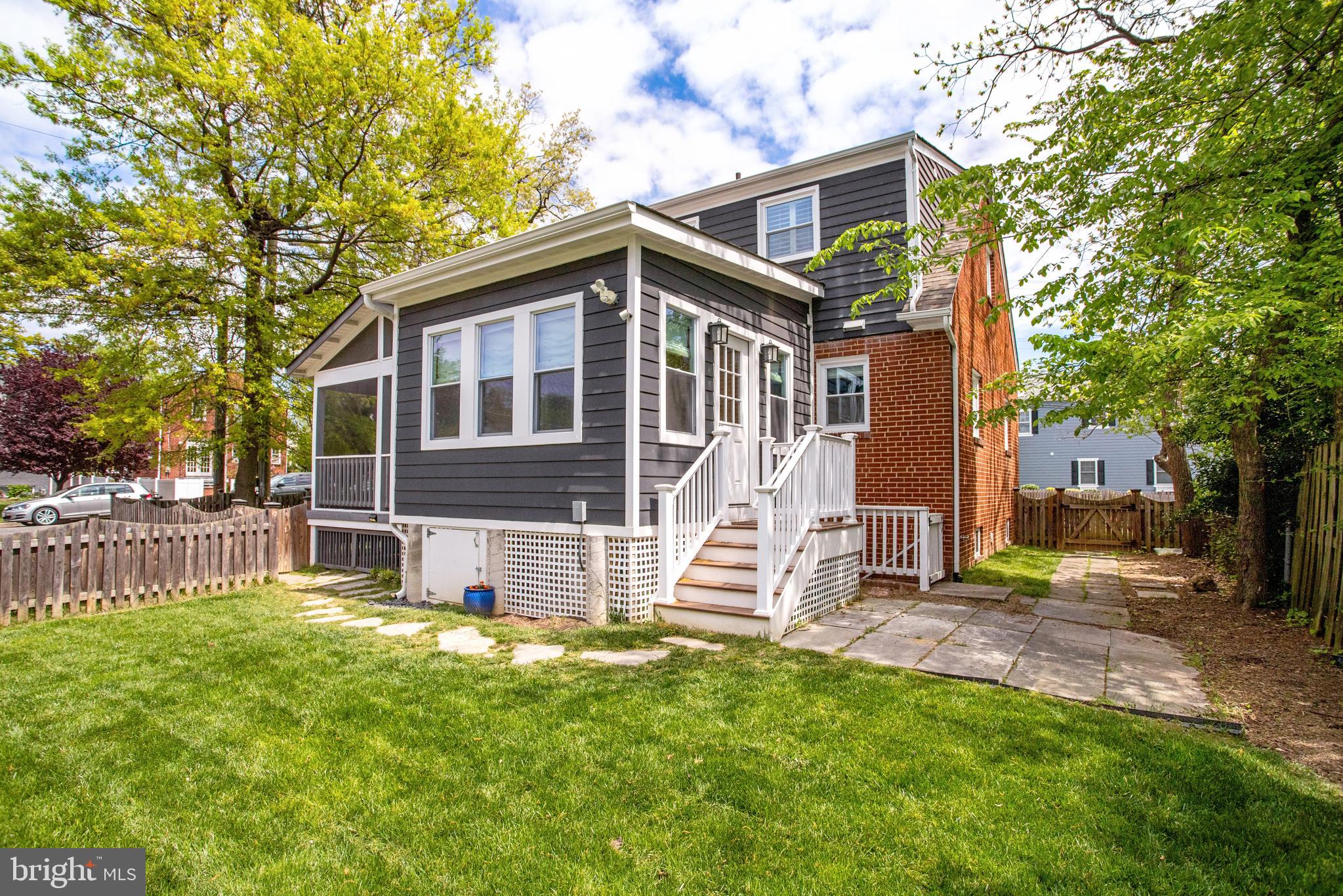 416 N KENSINGTON STREET