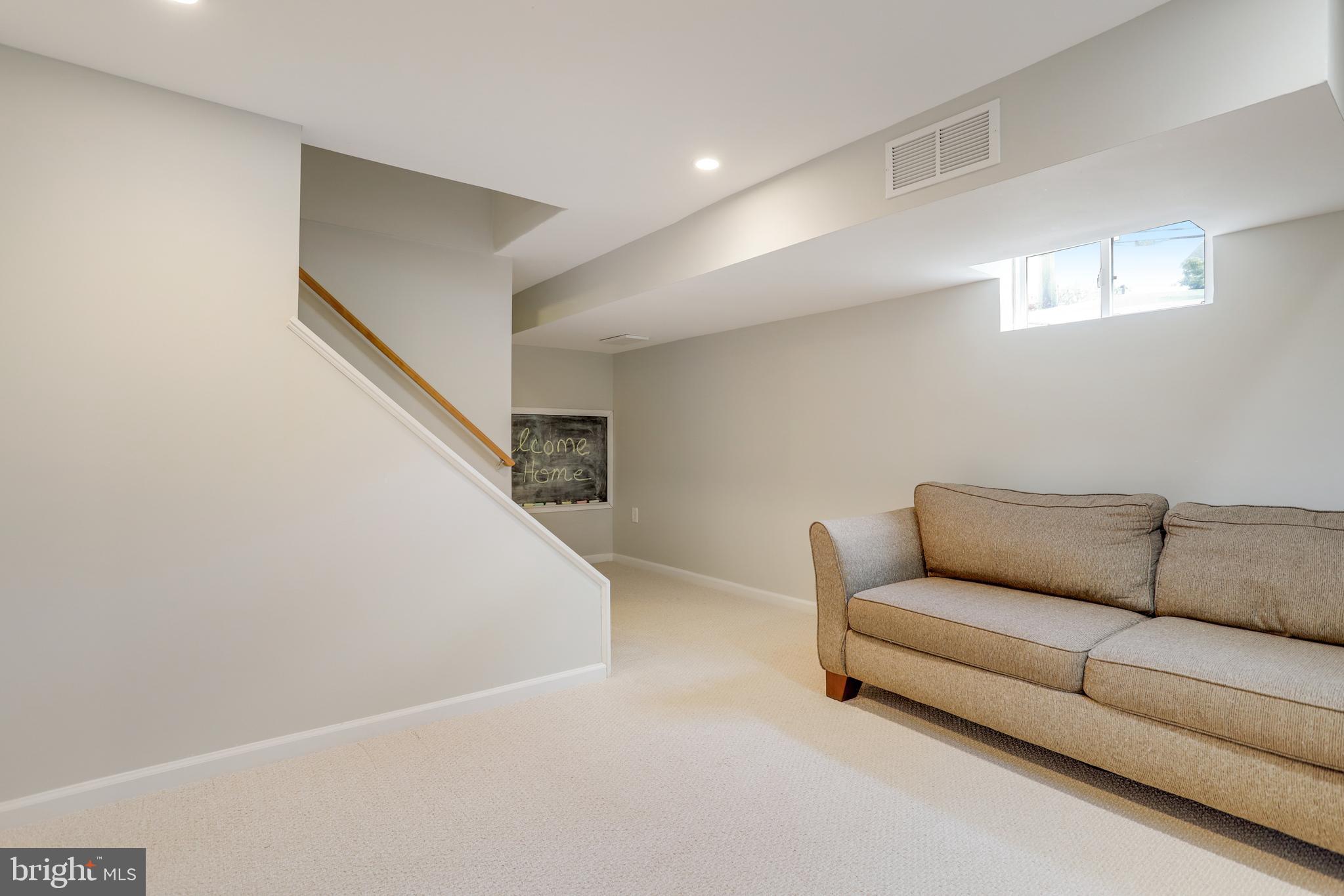 416 N KENSINGTON STREET