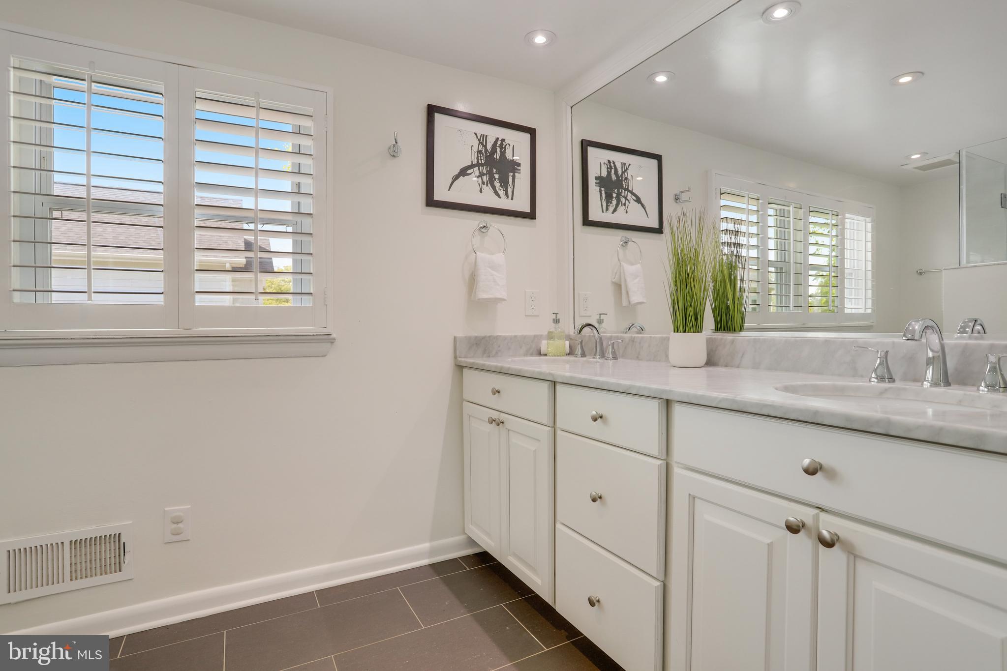 416 N KENSINGTON STREET