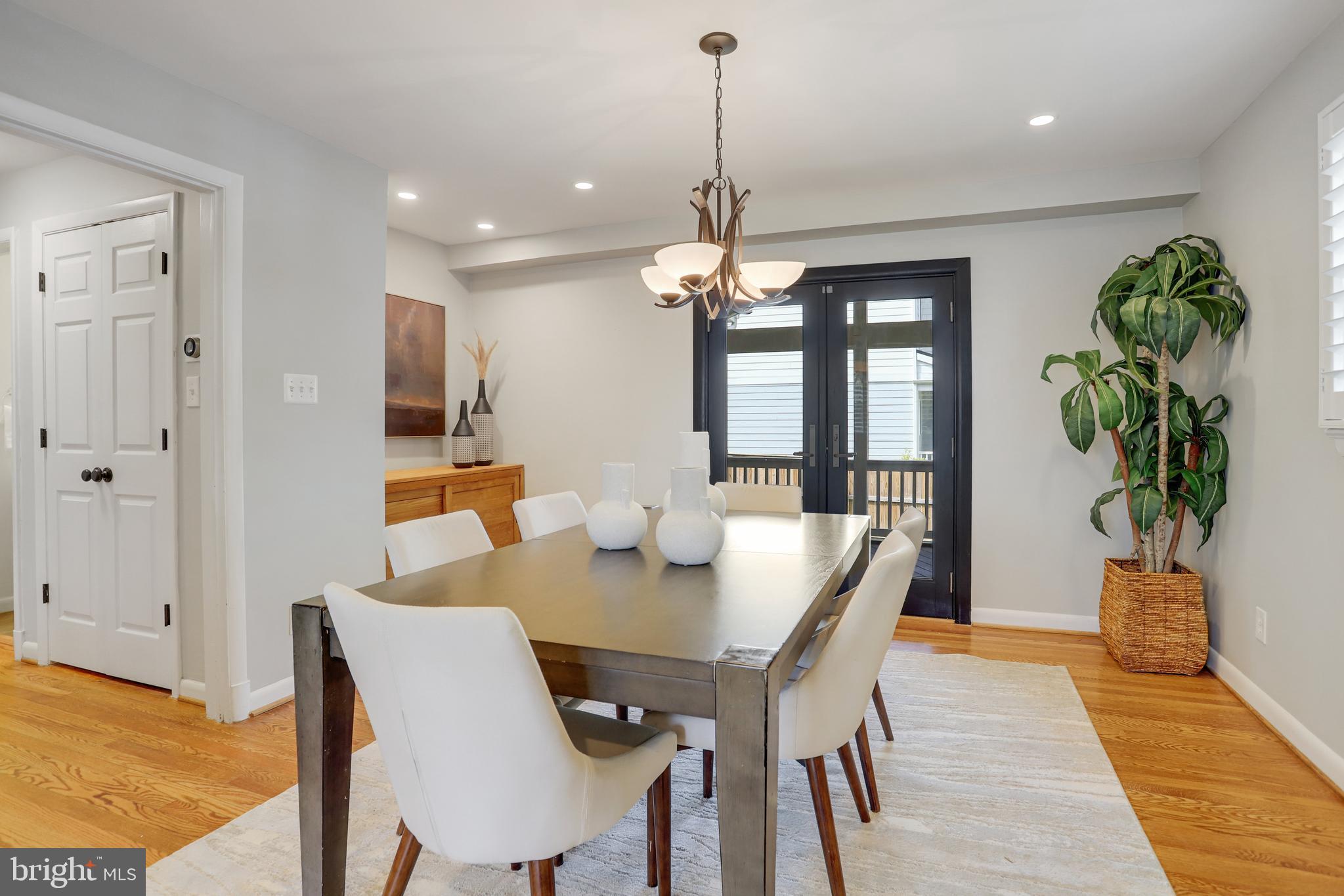 416 N KENSINGTON STREET