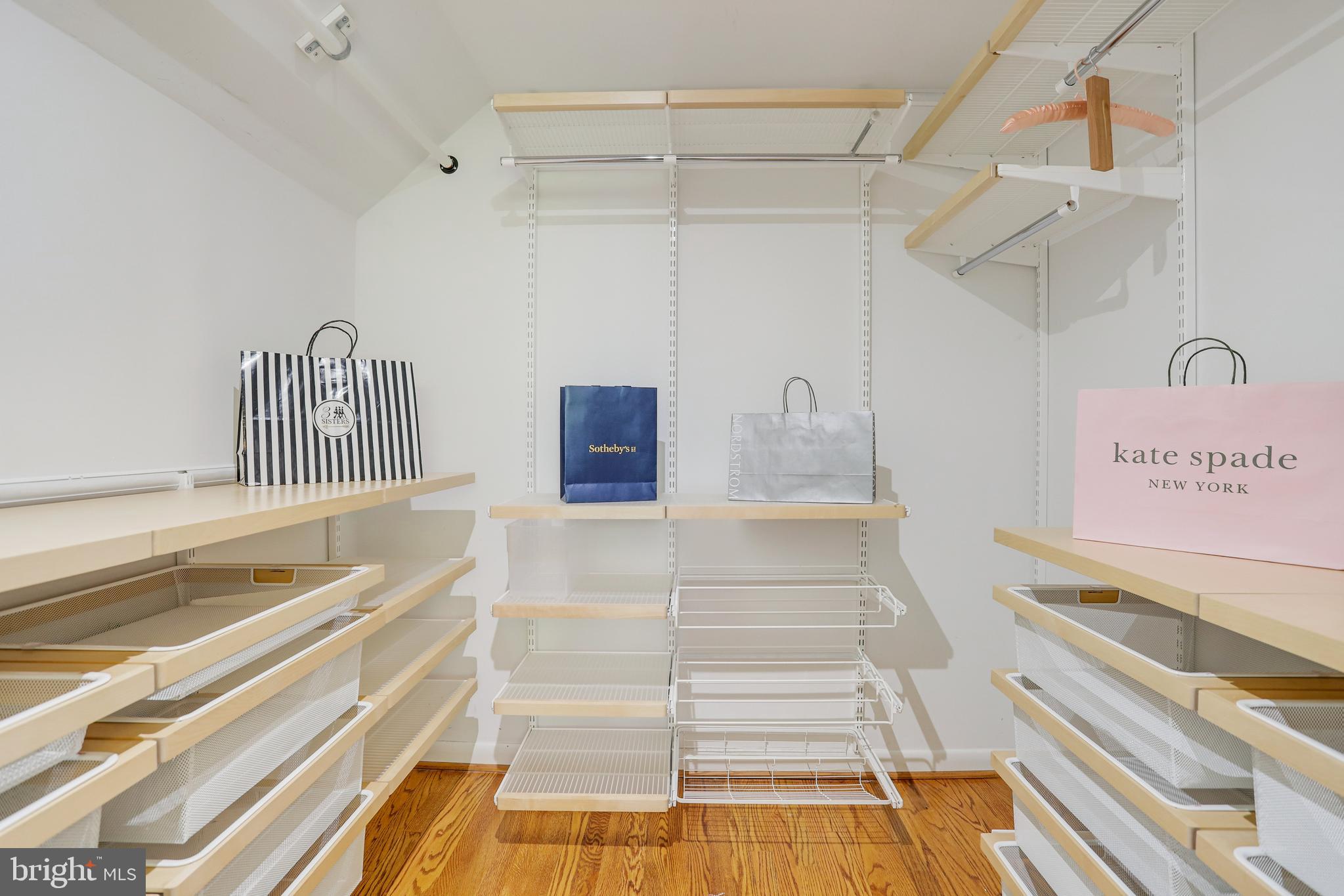 416 N KENSINGTON STREET