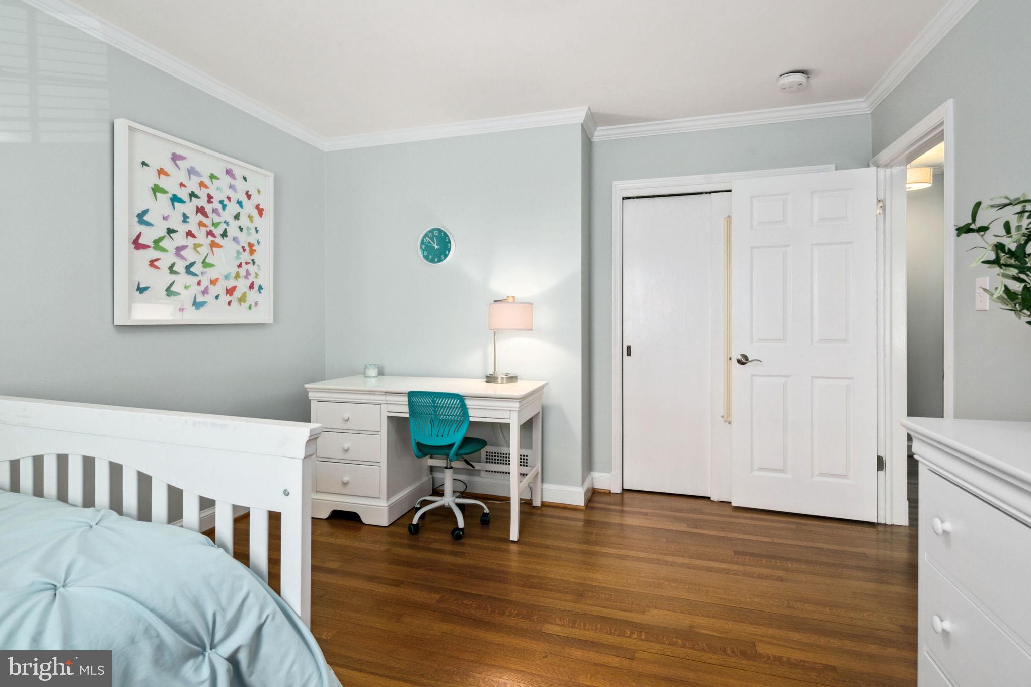 2512 N QUINCY STREET