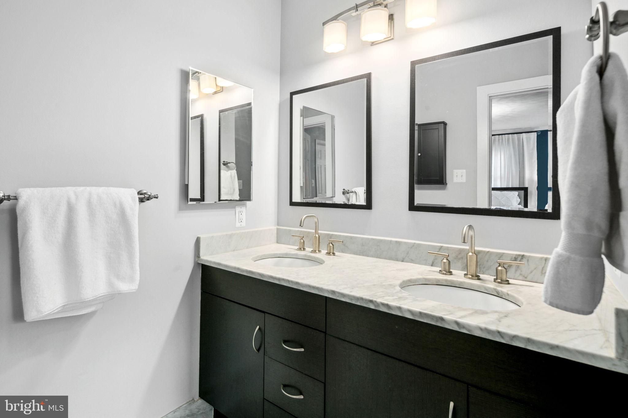 2512 N QUINCY STREET