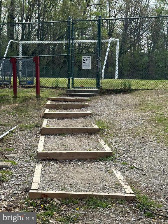 5740 4TH STREET N