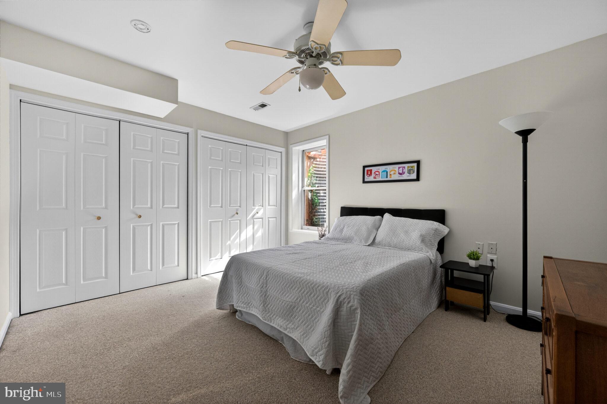 2124 N TAZEWELL COURT