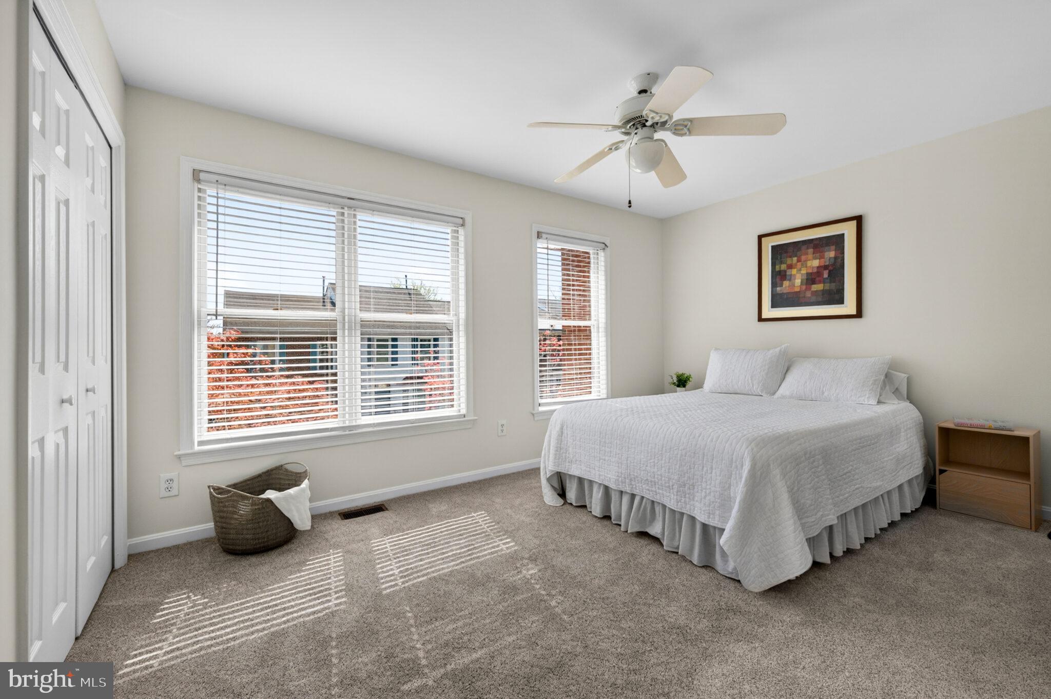 2124 N TAZEWELL COURT