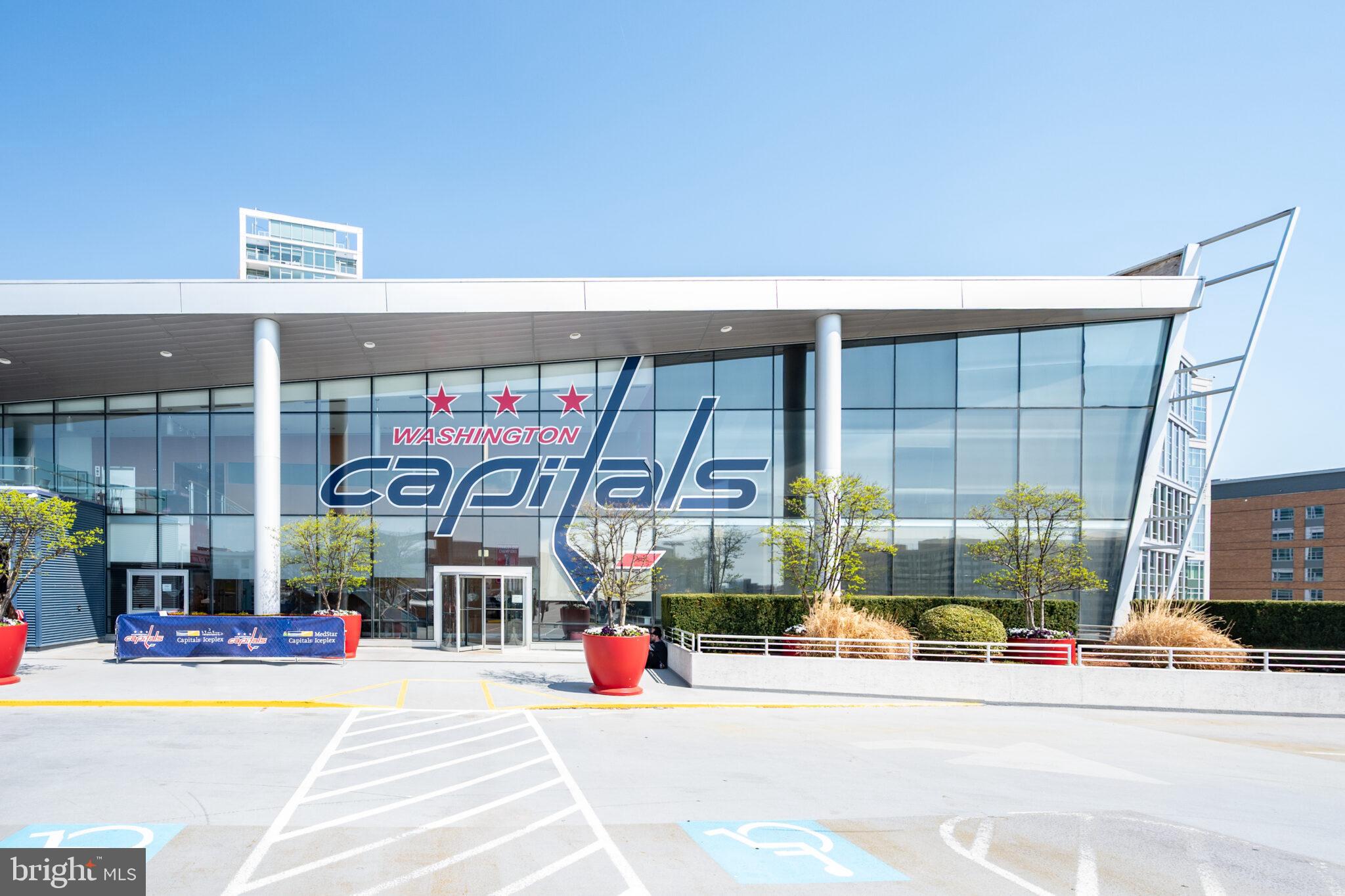 2124 N TAZEWELL COURT