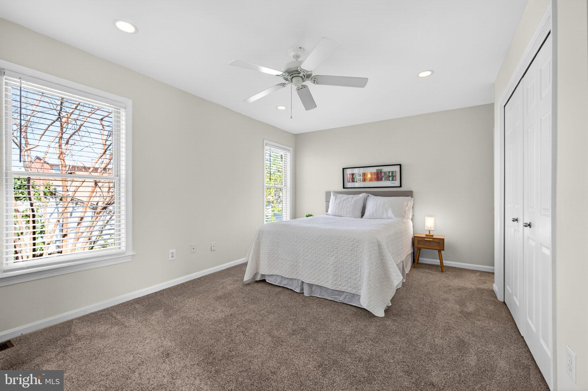 2124 N TAZEWELL COURT