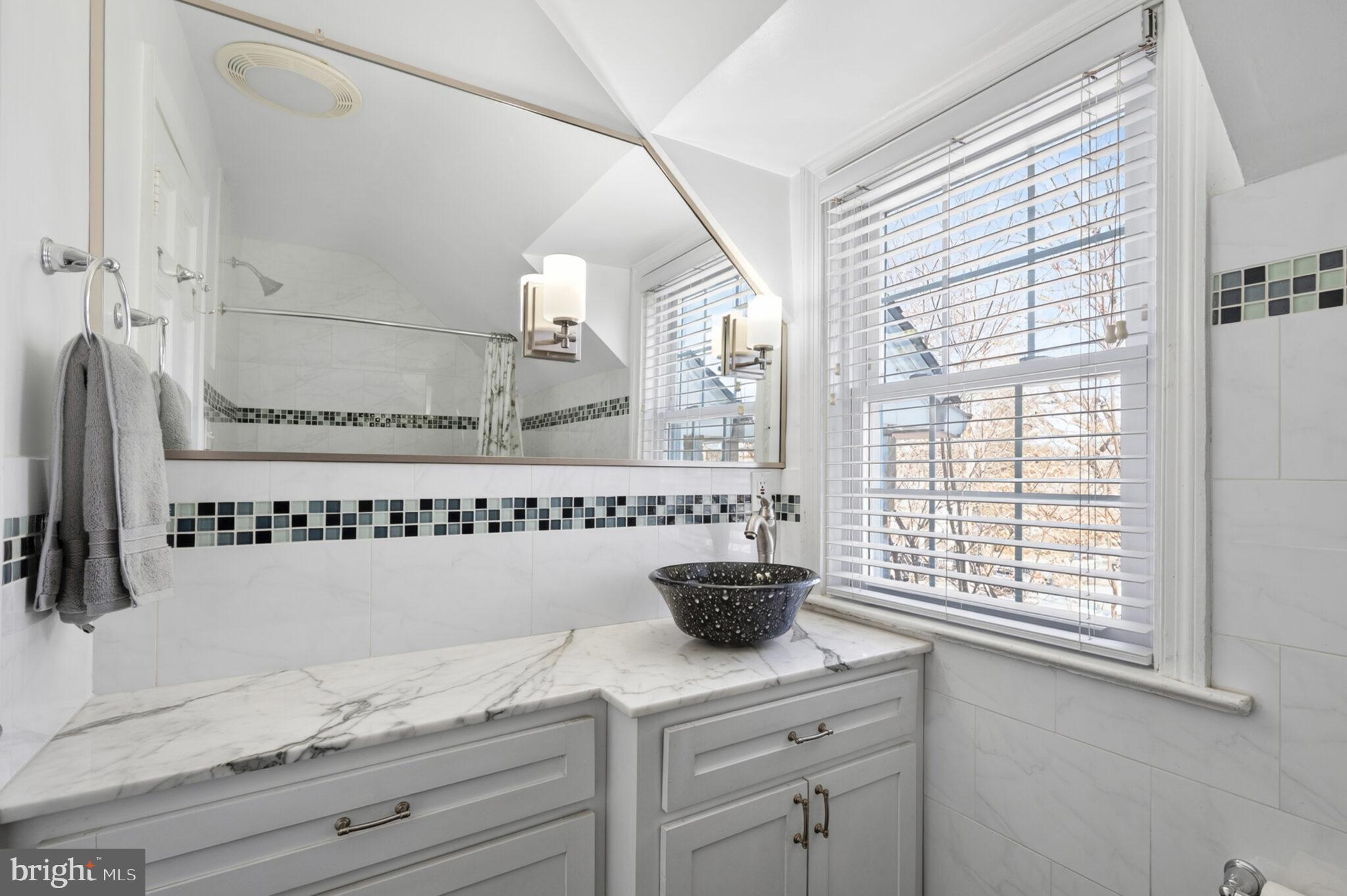 5934 16TH STREET N