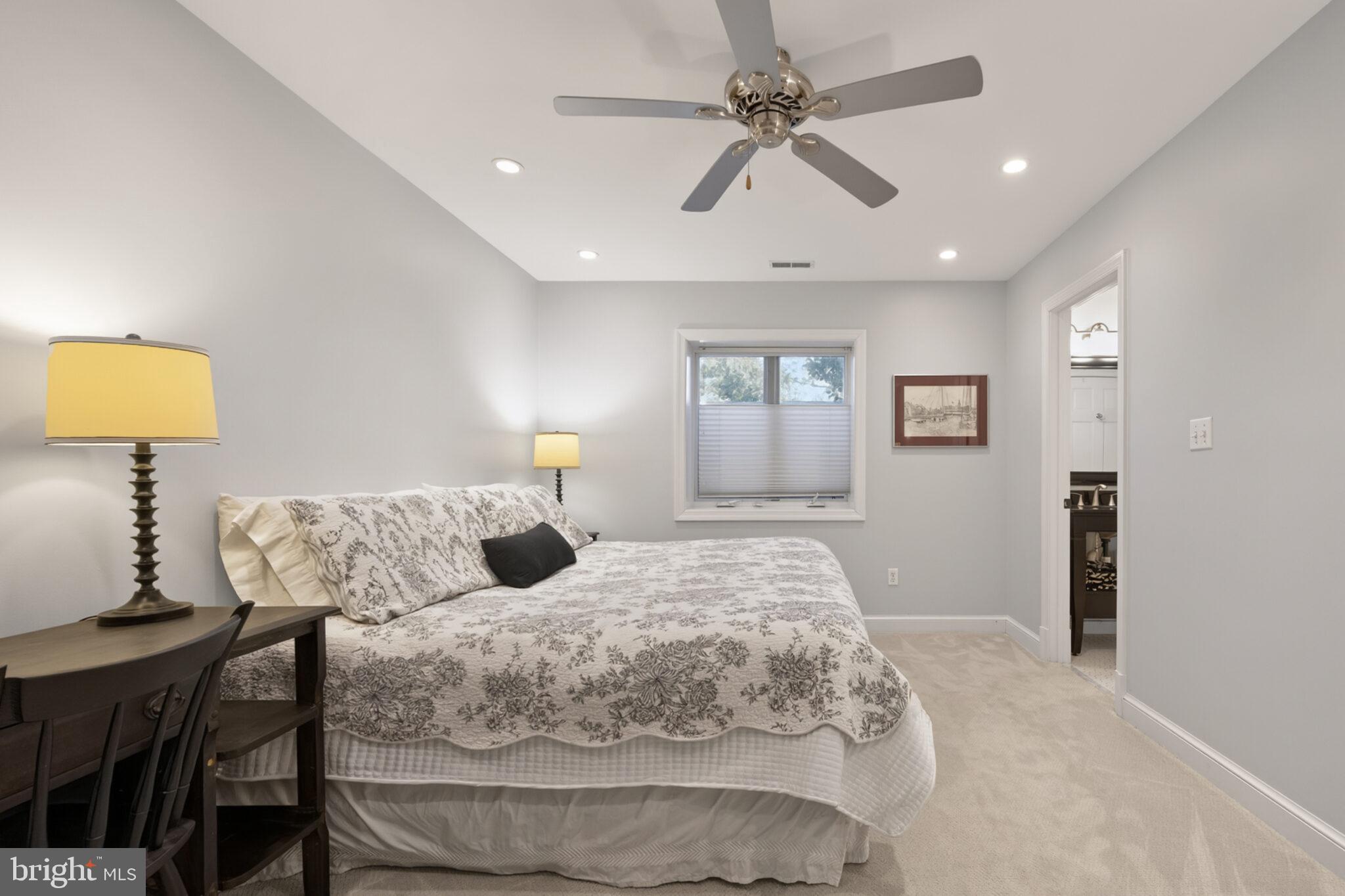 5934 16TH STREET N