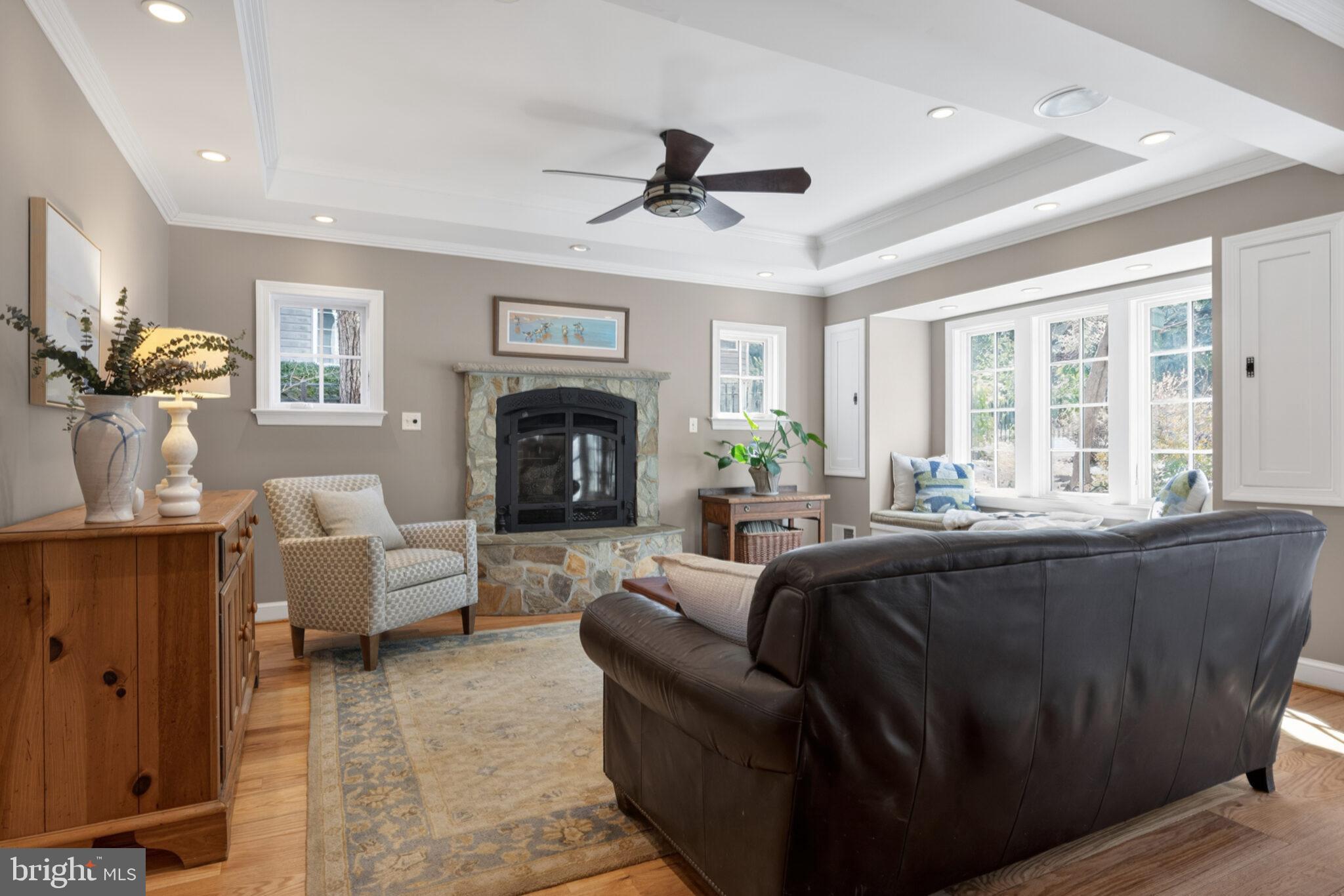 5934 16TH STREET N
