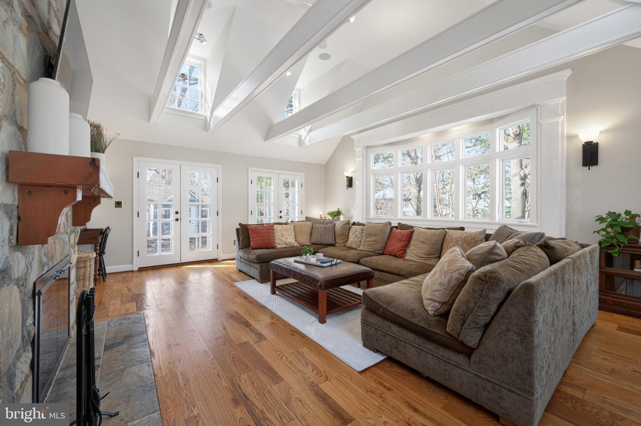 5934 16TH STREET N