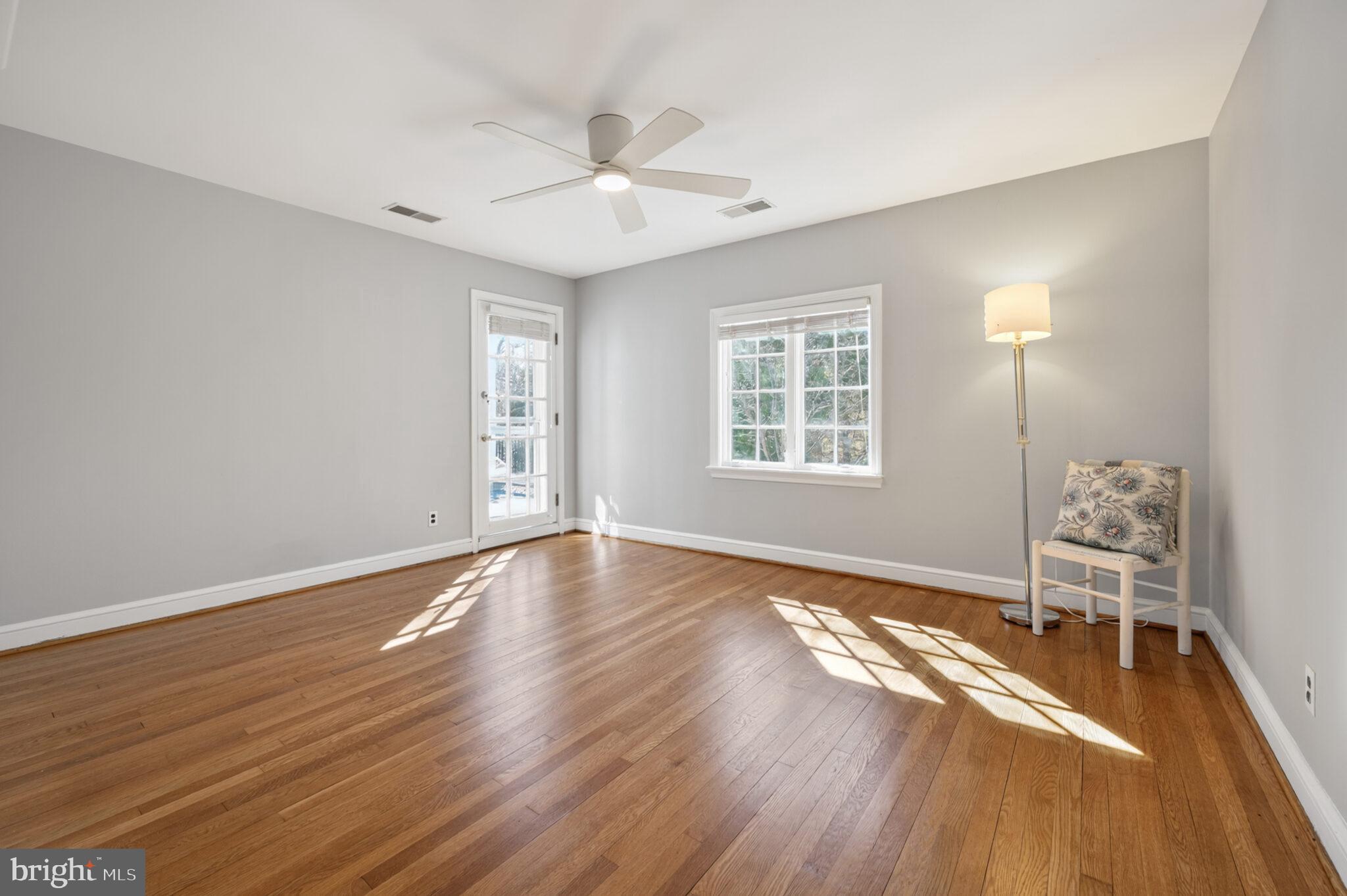 5934 16TH STREET N