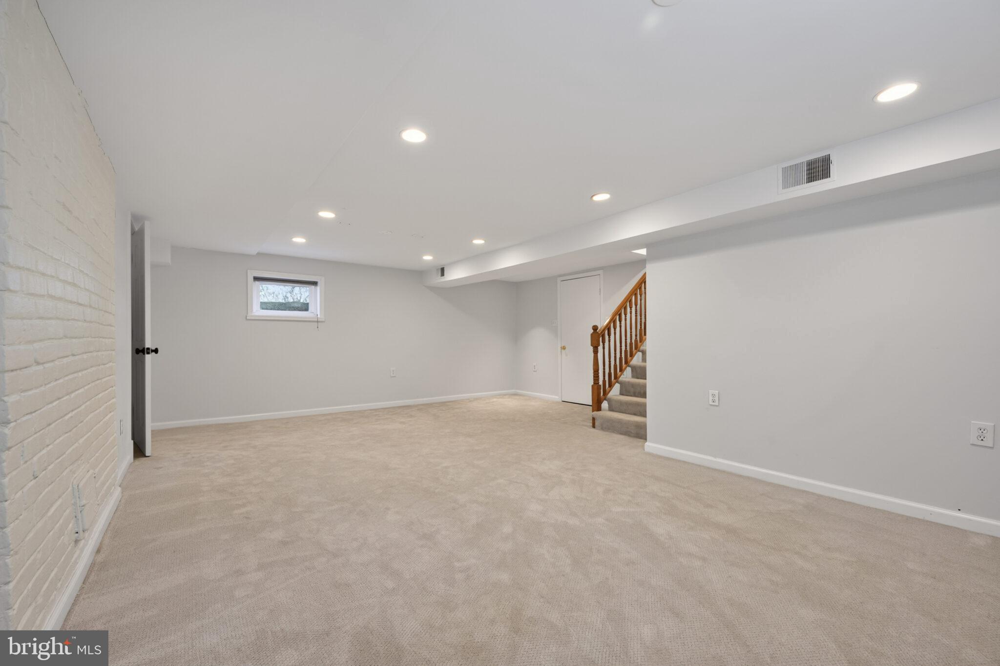 5934 16TH STREET N