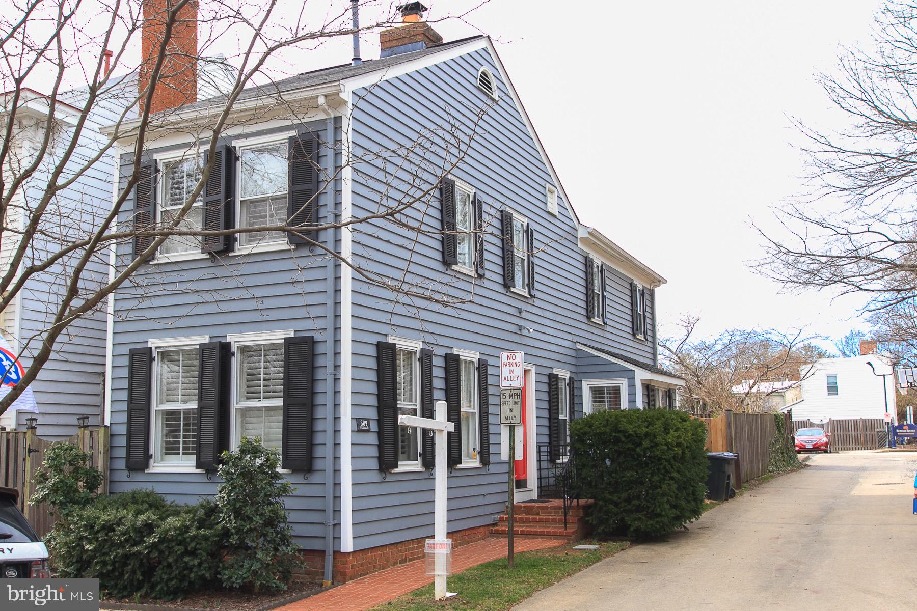 309 S COLUMBUS STREET