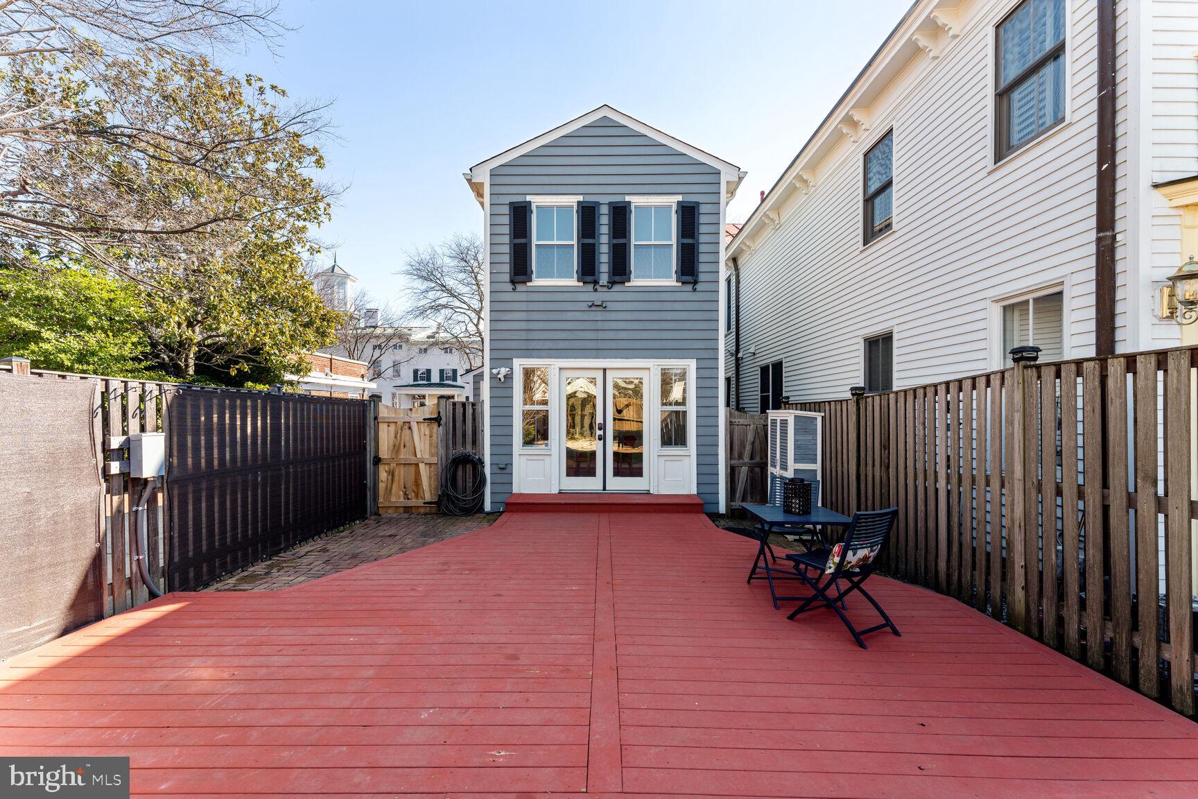 309 S COLUMBUS STREET