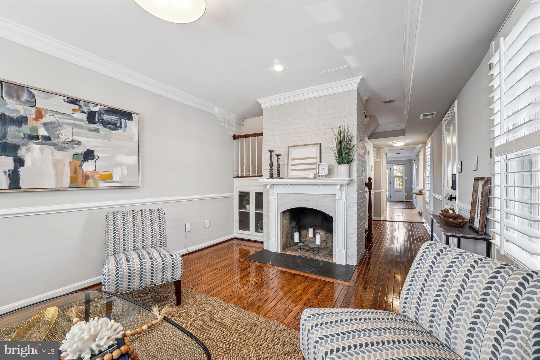 309 S COLUMBUS STREET