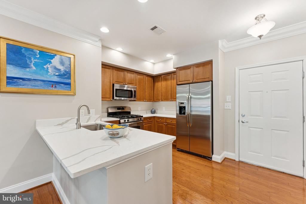 1115 CAMERON STREET 118