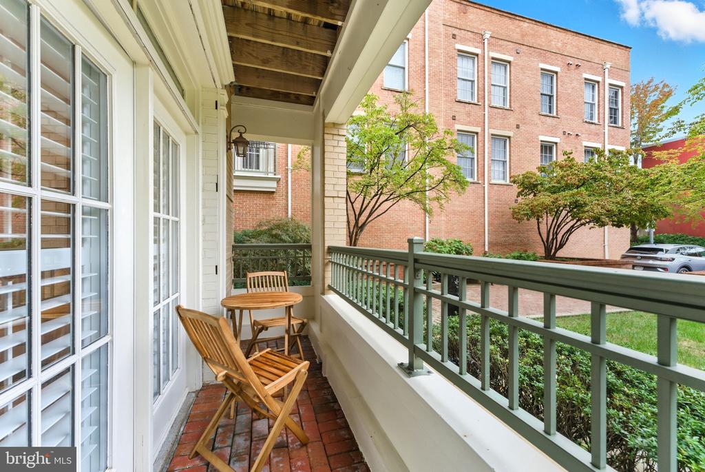 1115 CAMERON STREET 118