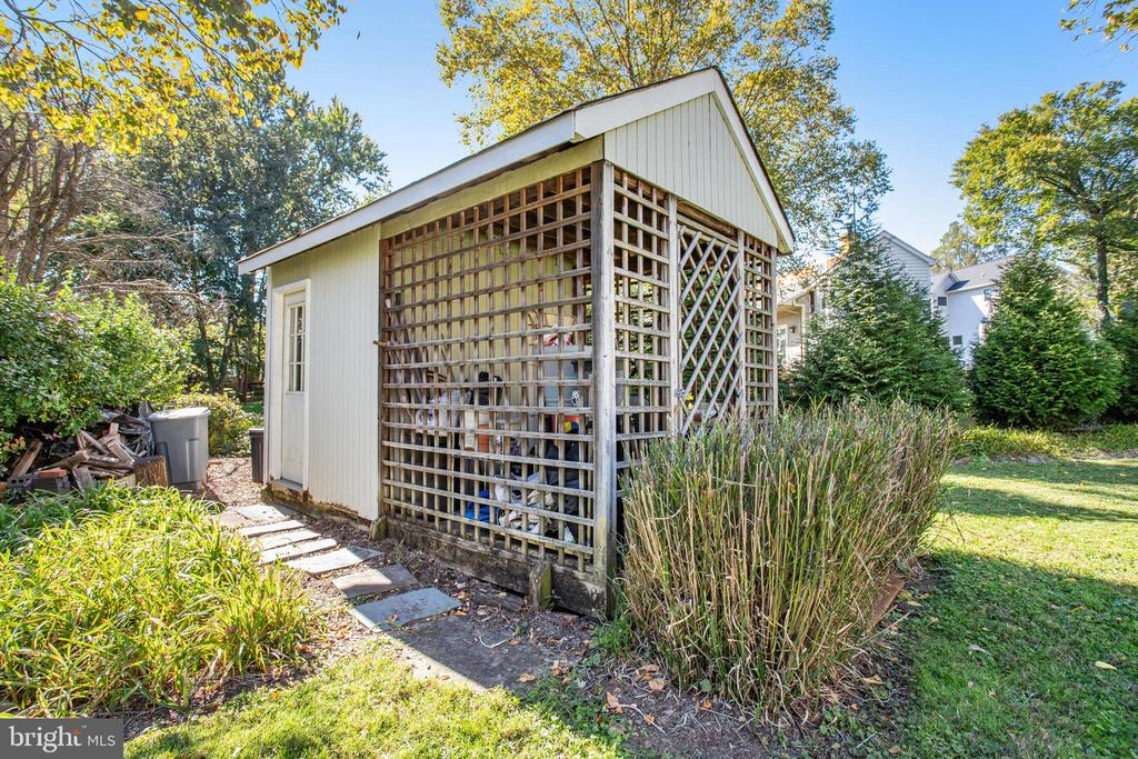 1007 PARKER STREET