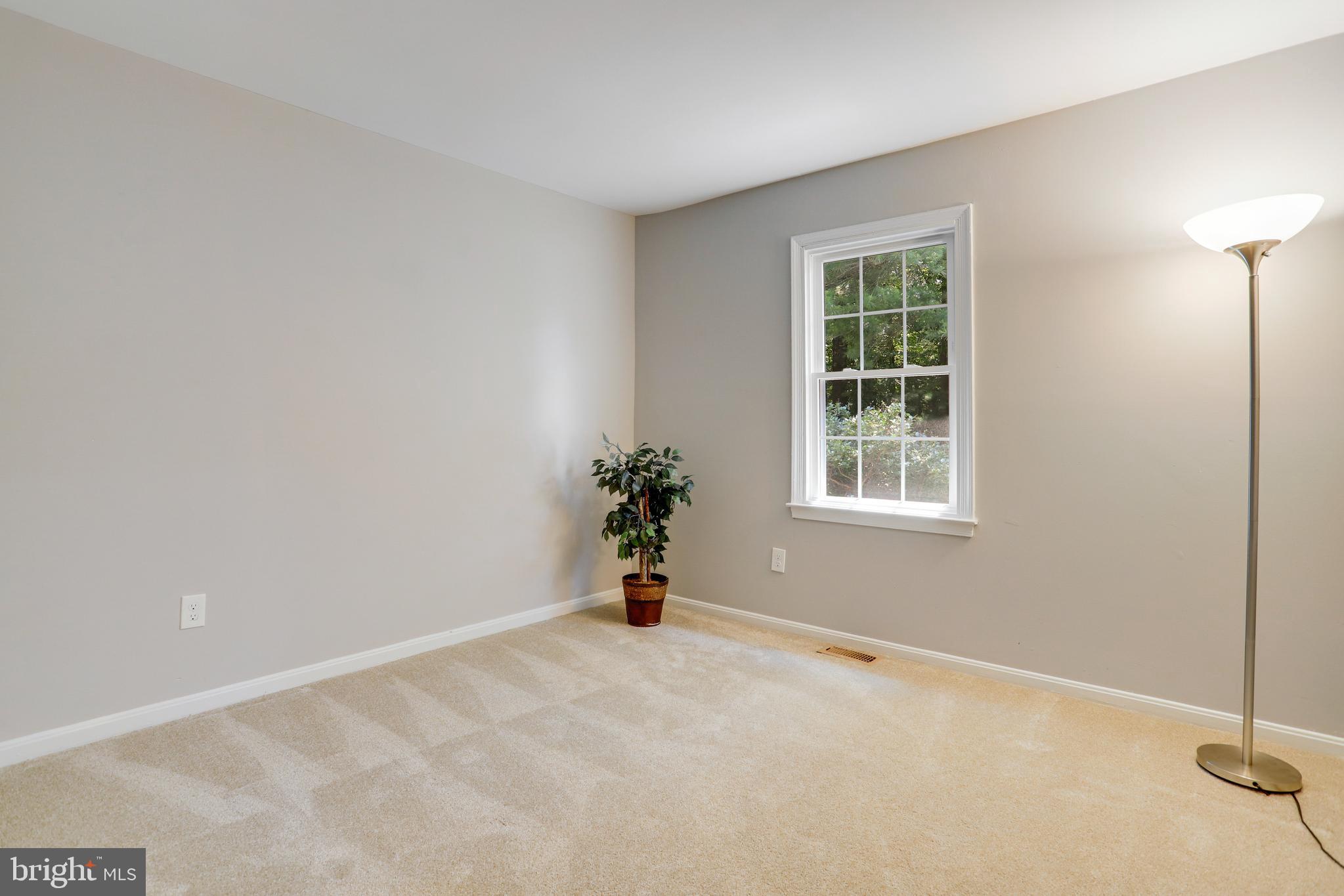 7919 TREESIDE COURT