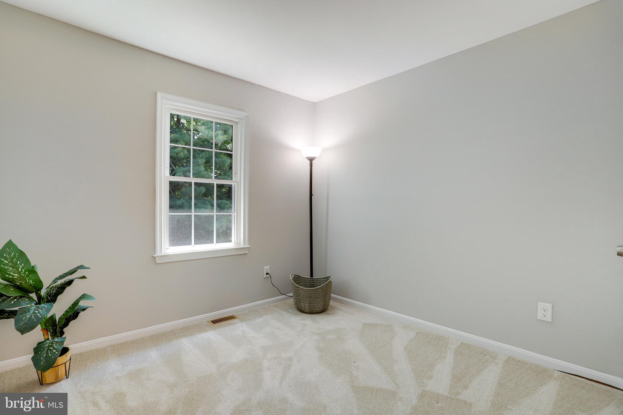 7919 TREESIDE COURT