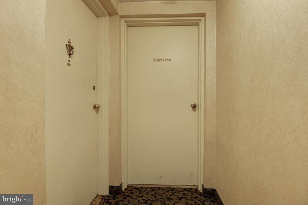 1942 KENNEDY DRIVE 104