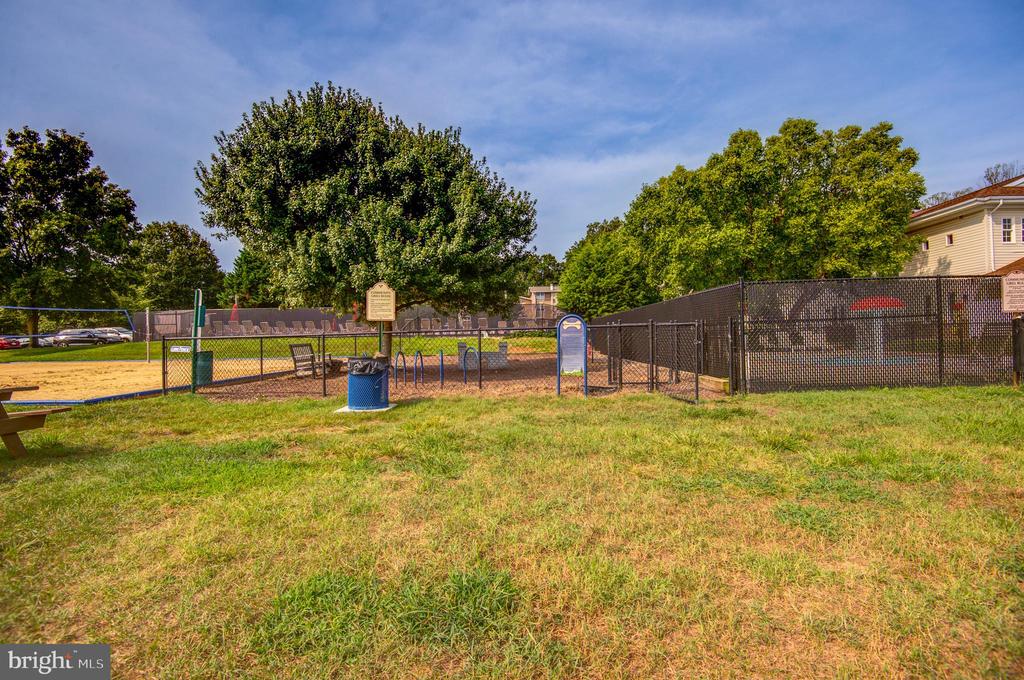 1942 KENNEDY DRIVE 104