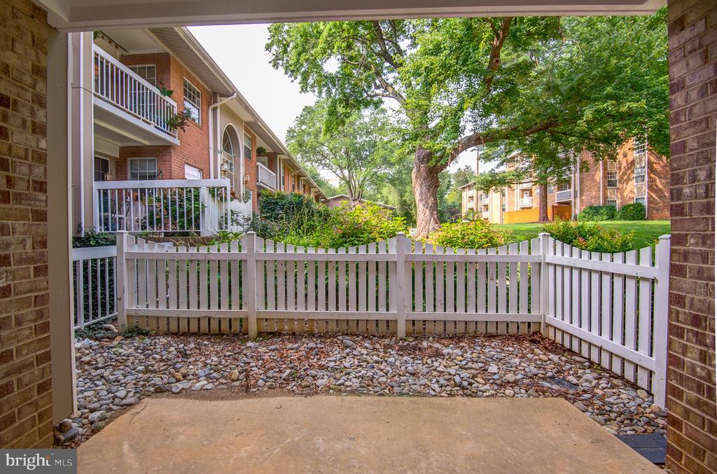 1942 KENNEDY DRIVE 104