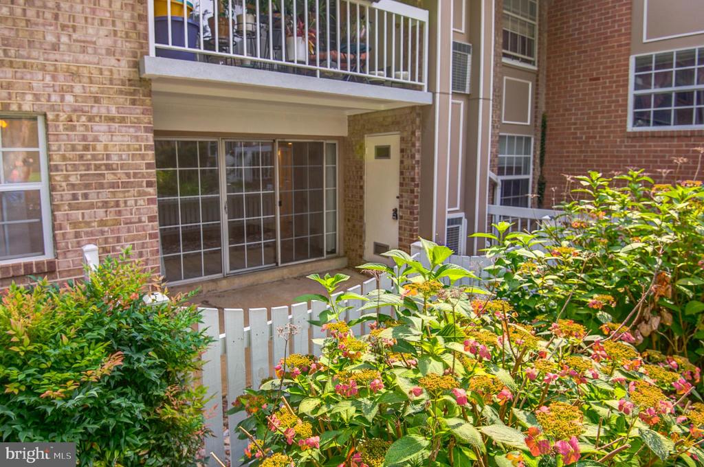 1942 KENNEDY DRIVE 104