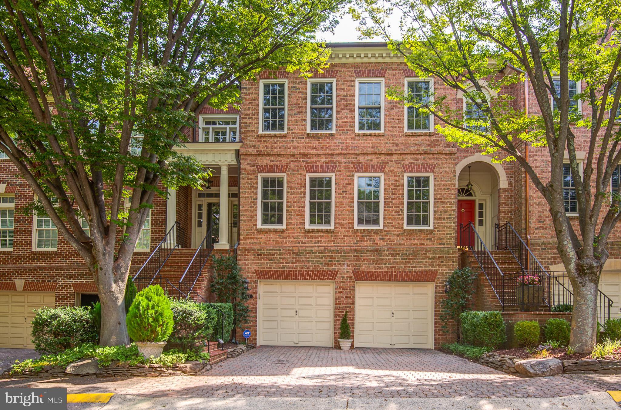 2035 MAYFAIR MCLEAN COURT